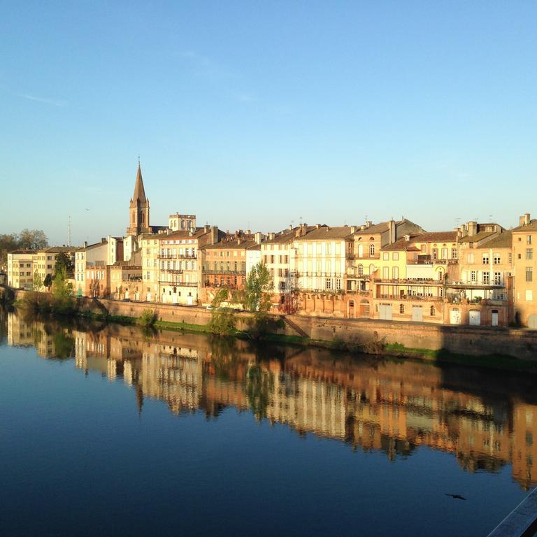 Hotel Du Commerce Montauban Buitenkant foto